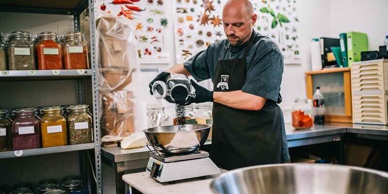 1_Yves_in_action_Michel_von_Gerges