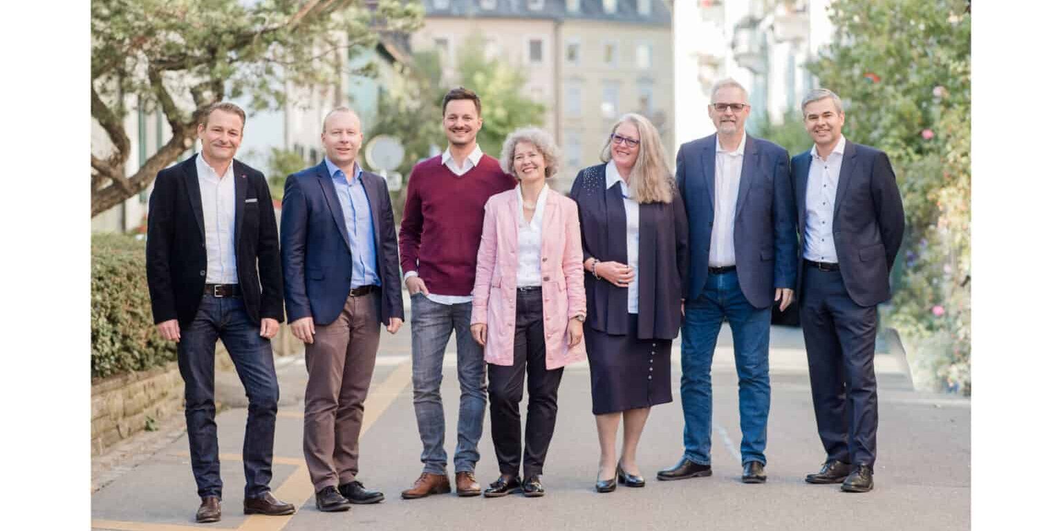 img-5c193766cd8366c347178f17